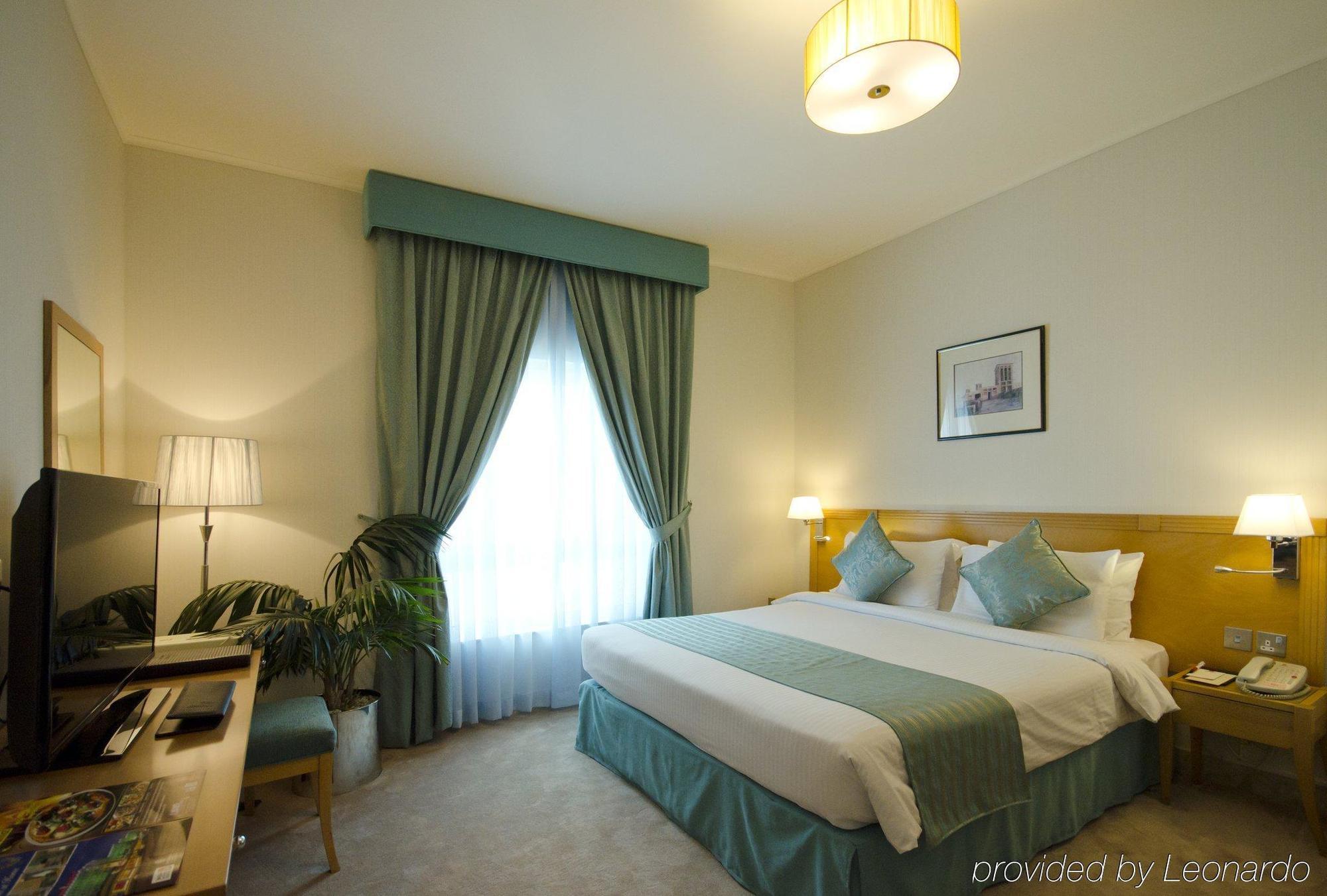 Al Bustan Centre & Residence Дубай Екстериор снимка